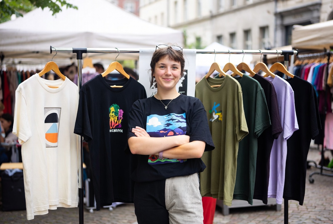 Eigenes T-Shirt-Business starten — ohne Drucker, ohne Lager