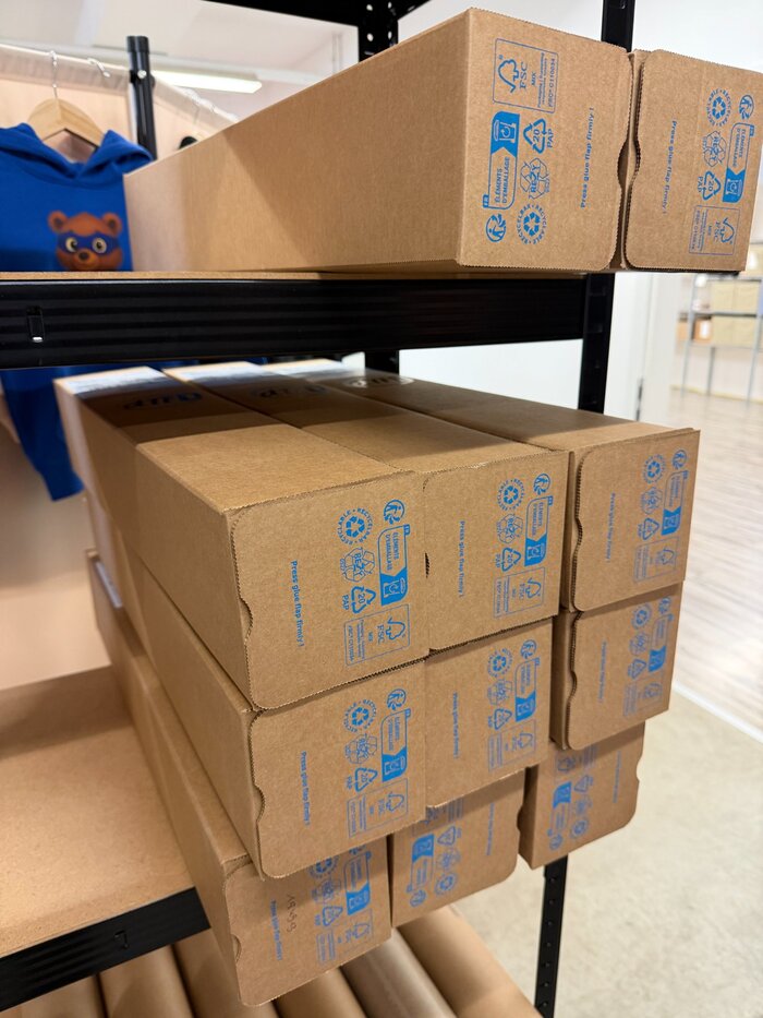 DTF1 Packstation – fertige Bestellungen bereit zum Versand