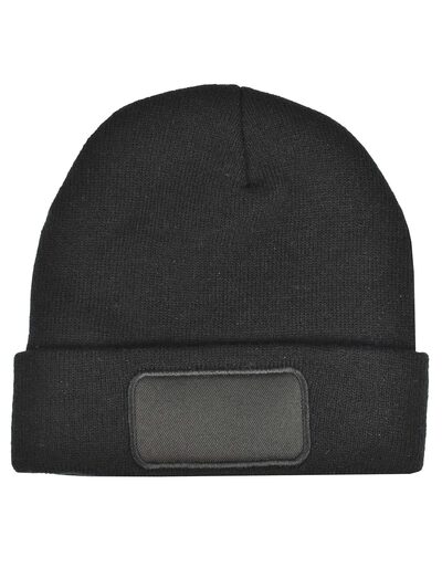Strickmütze mit Patch