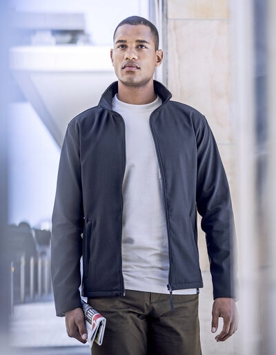 Classic Softshell Jacket