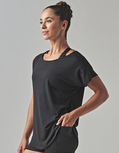 Scoop Neck T